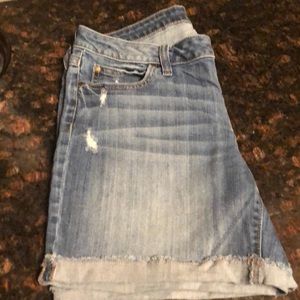 Jennifer Lopez Jean shorts